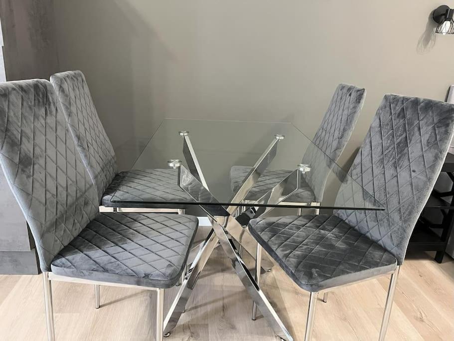 Staywell For 4 In The City I Parking I Wifi I Netflix Paderborn Esterno foto